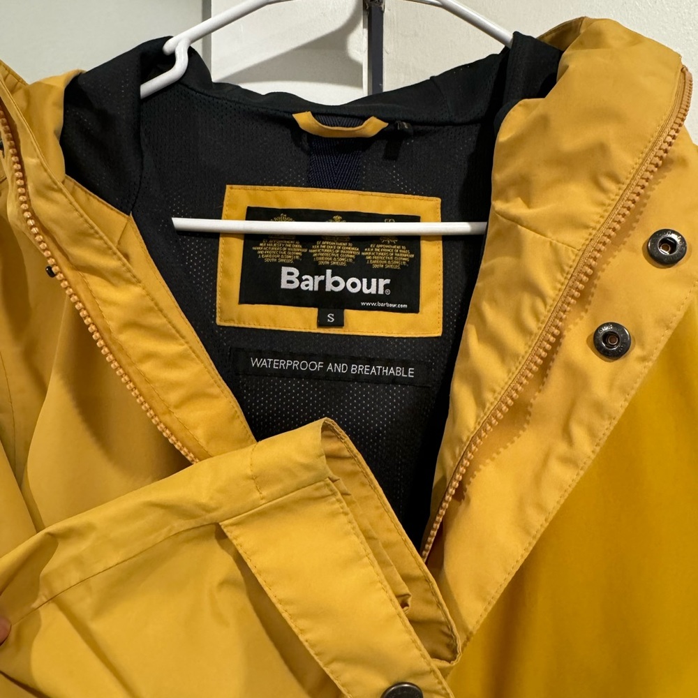 Barbour rain coat, yellow, size: small